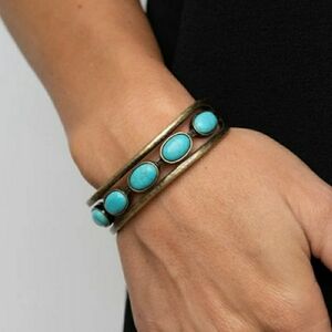 Turquoise and Gold Bracelet